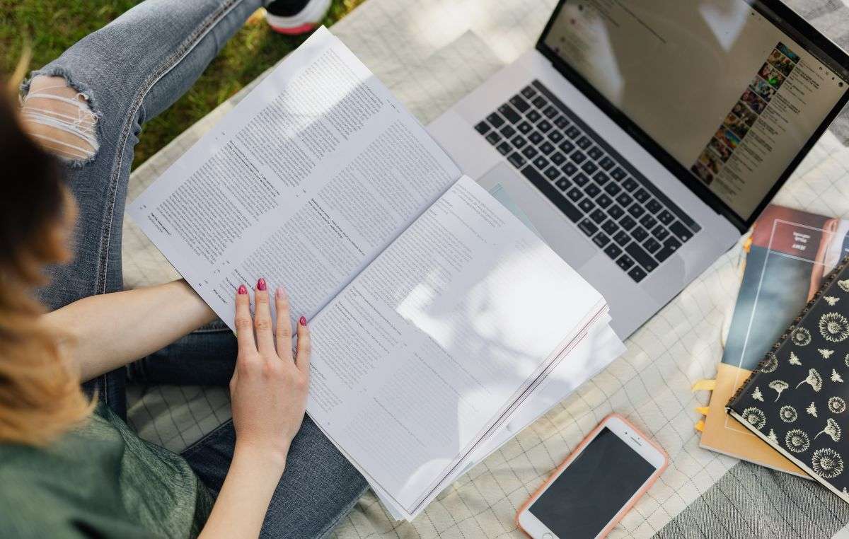 que temas hay que estudiar para las oposiciones de auxiliar administrativo